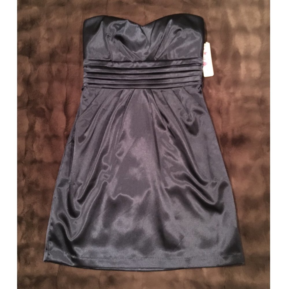 Strapless Navy Cocktail Dress with Pockets (Size: 7)